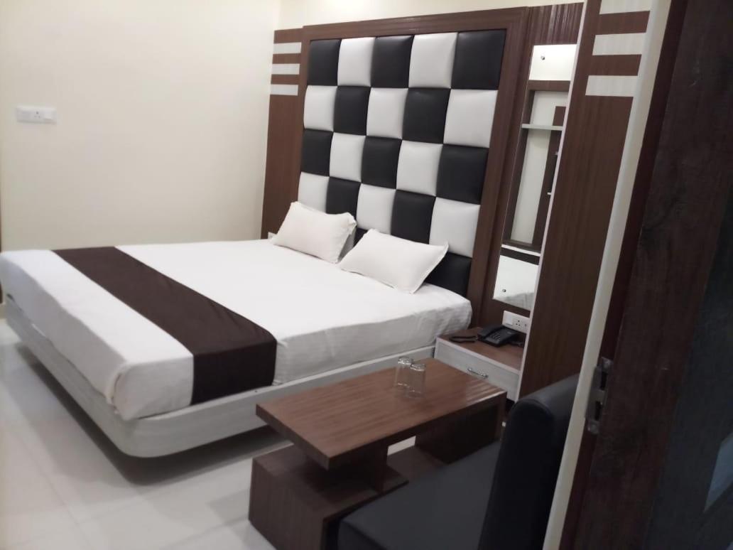 Hotel R K Residency Muzaffarpur Kültér fotó